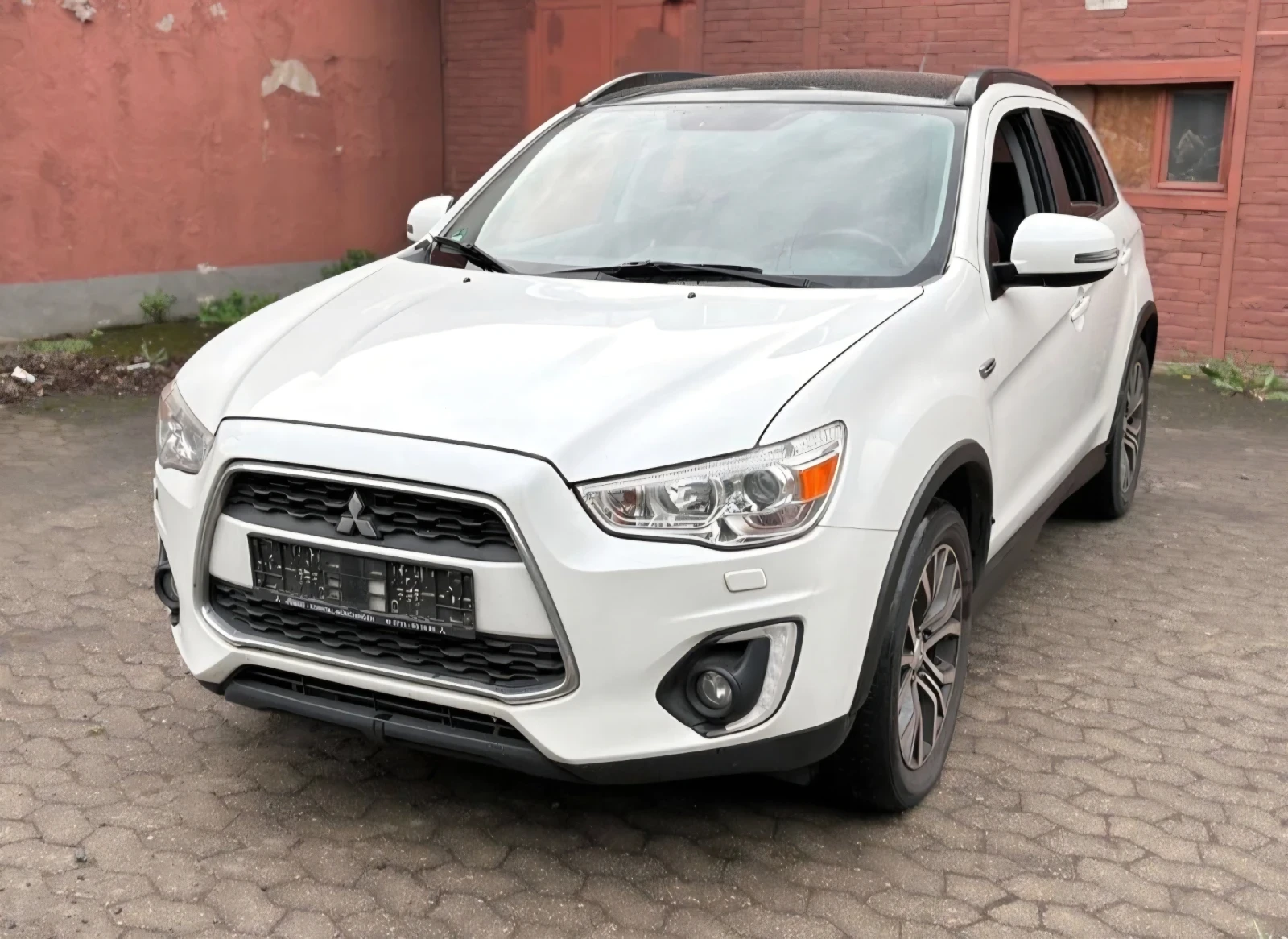Mitsubishi ASX 150* AC* PDC* NAVI * XENON* PANO * CAM* КОЖА* AUT*