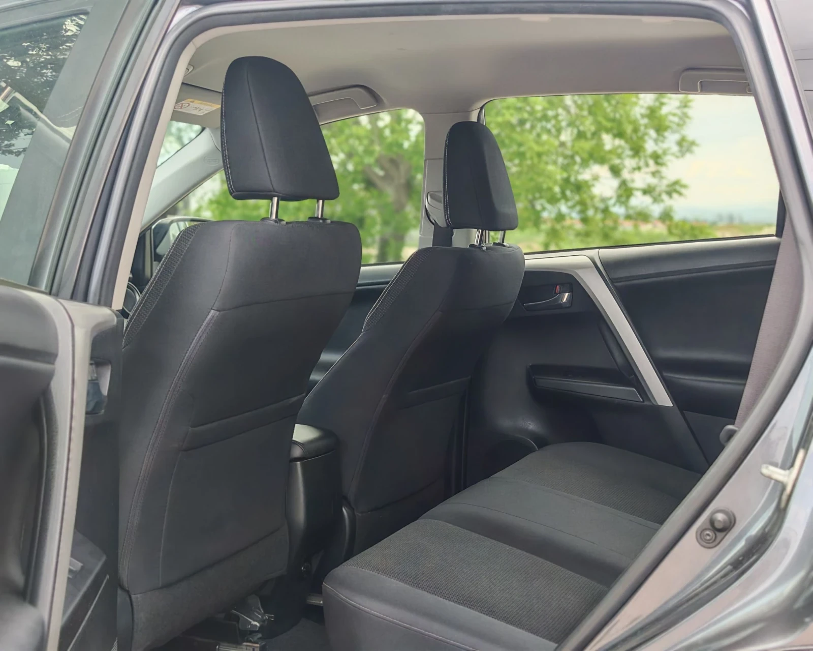Toyota Rav4 2.5 ������ 197 �.�.153 000 ��!!! ��� ������!!! | Mobile.bg � ����������� 12