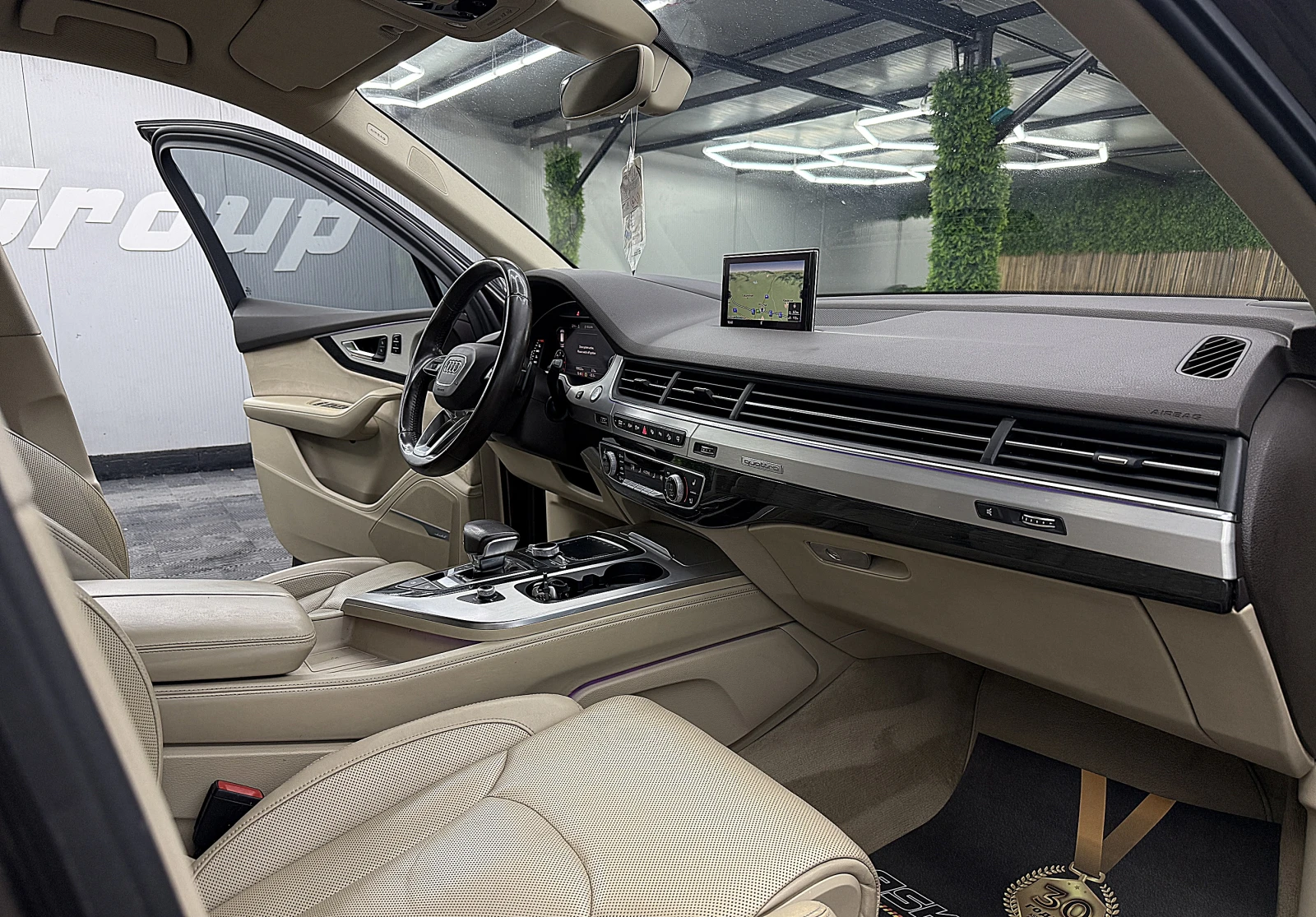 Audi Q7 /360-K/ПОДГРЕВ ОБДУХВАНЕ ГЕРМАНИЯ СОБСТВЕН ЛИЗИНГ, снимка 14 - Автомобили и джипове - 55740880