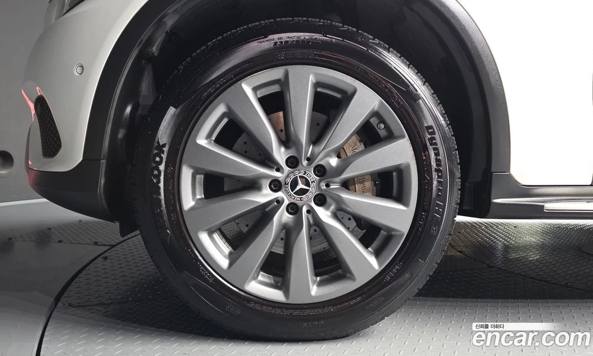 Mercedes-Benz GLC GLC350e 4MATIC Premium, снимка 5 - Автомобили и джипове - 56117405
