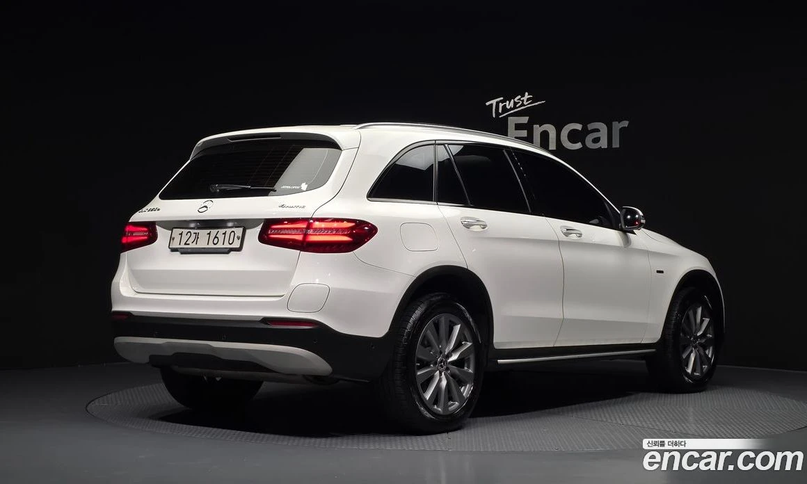 Mercedes-Benz GLC GLC350e 4MATIC Premium, снимка 2 - Автомобили и джипове - 56117405