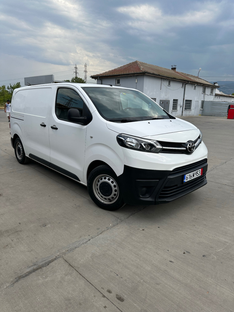 Toyota Proace Швейцария, снимка 1 - Бусове и автобуси - 47125945