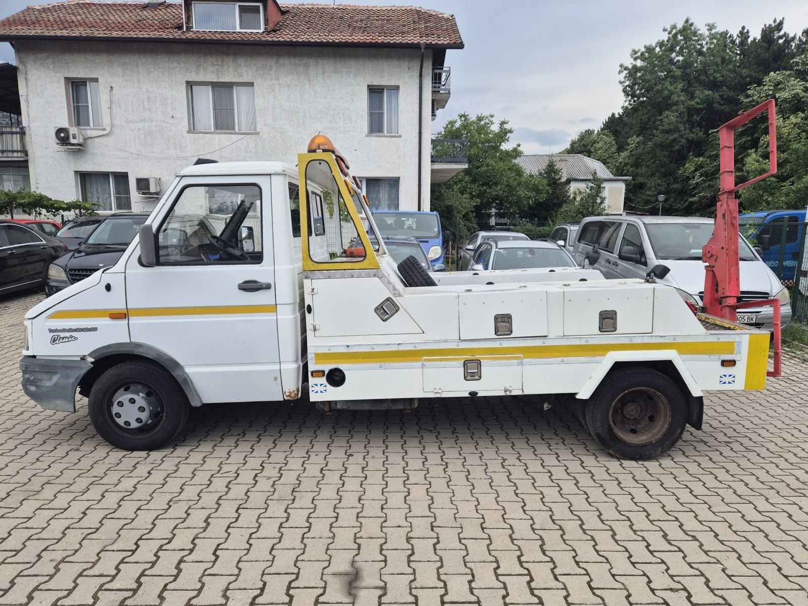 Iveco 3512 ПЪТНА ПОМОЩ!!!, снимка 4 - Бусове и автобуси - 55144761