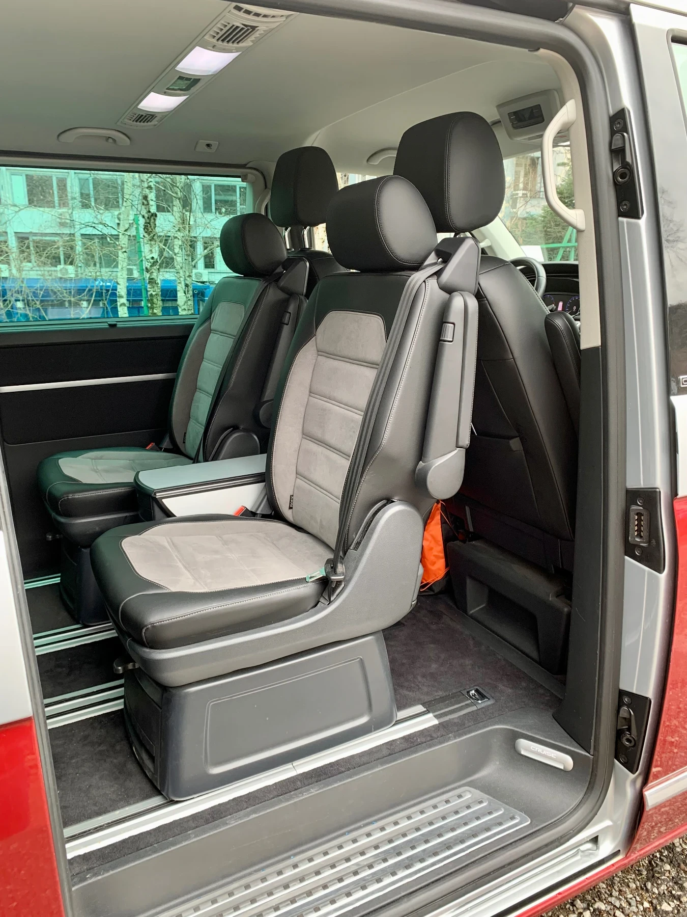 VW Multivan BULLI 4x4, снимка 14 - Бусове и автобуси - 55656670