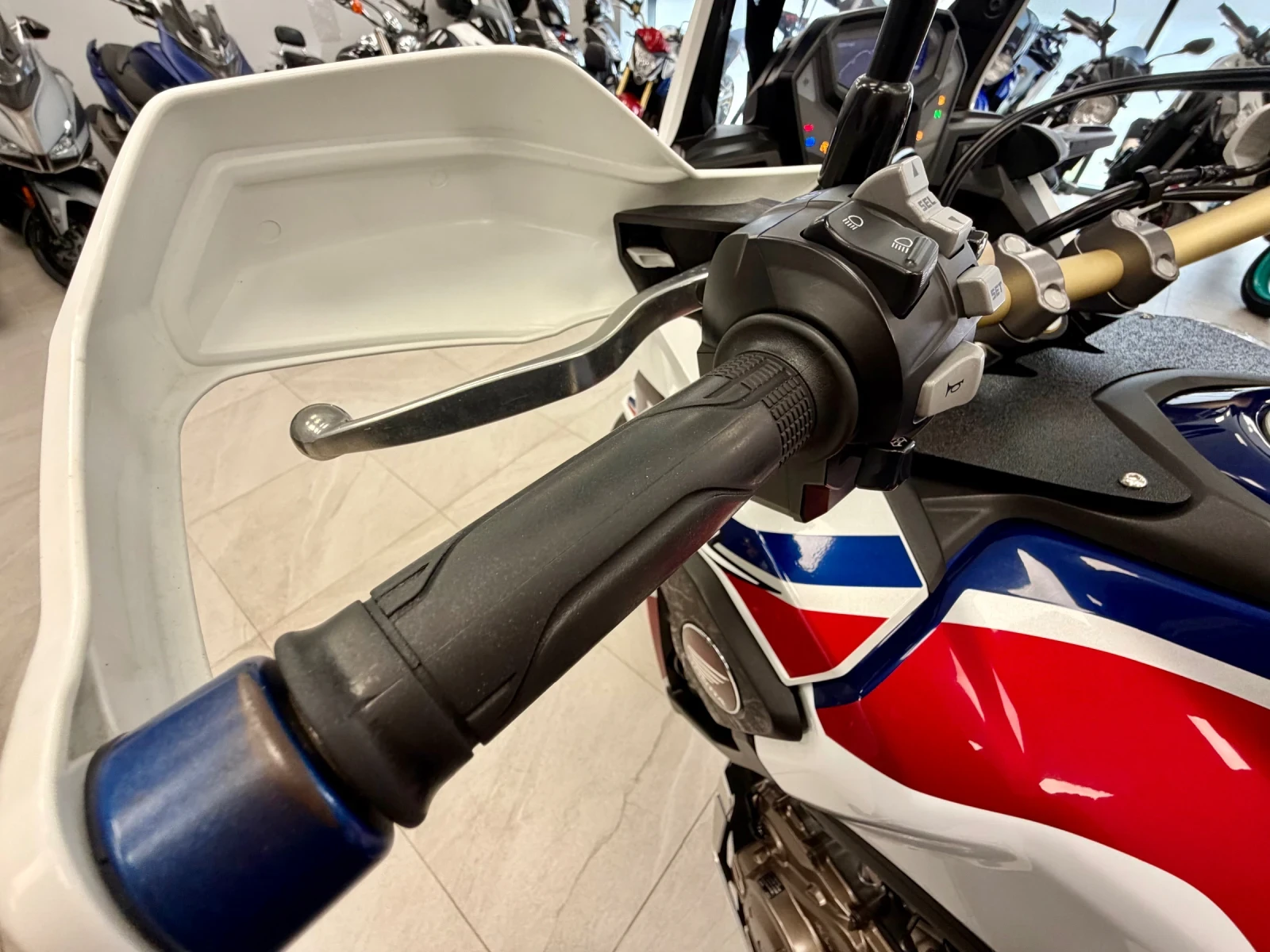 Honda Crf Africa Twin 2016 - 302  /месец, снимка 11 - Мотоциклети и мототехника - 53844652