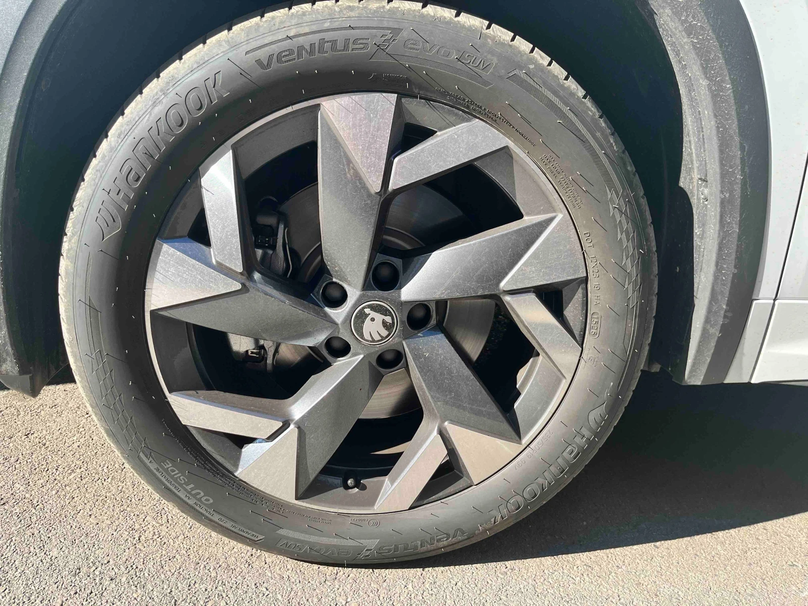 Гуми Летни 235/50R19