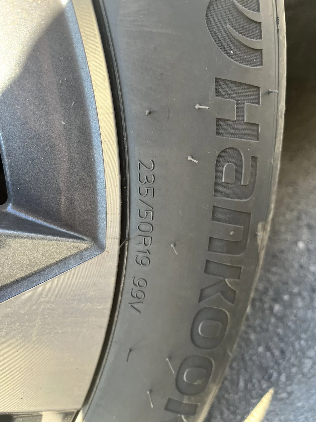 Гуми Летни 235/50R19, снимка 3 - Гуми и джанти - 54913062
