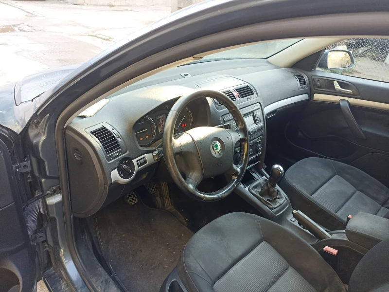 Skoda Octavia 2.0TDI, 1,9TDI, снимка 10 - Автомобили и джипове - 38179345