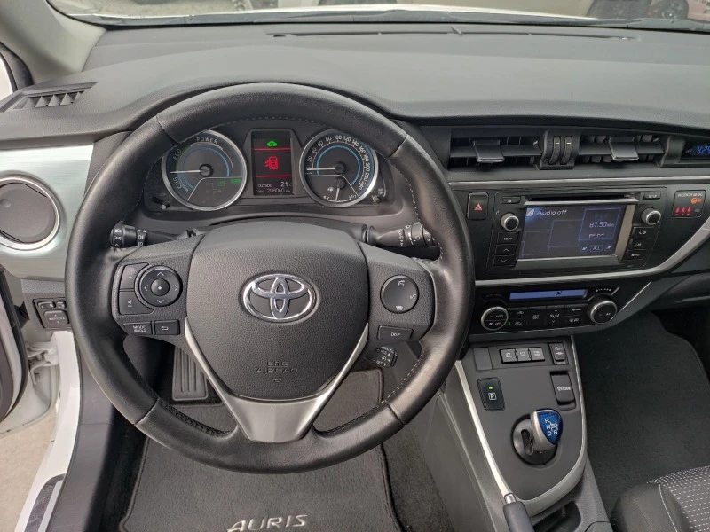 Toyota Auris 1.8i Hybrid Automatic E5B, снимка 13 - Автомобили и джипове - 49466184