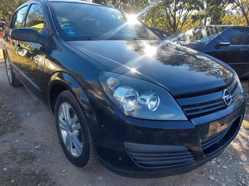 Opel Astra 1.8 бензин , снимка 4 - Автомобили и джипове - 47429223