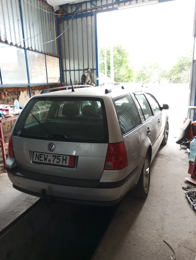 VW Golf Комби теглич 4х4, снимка 9 - Автомобили и джипове - 47893081