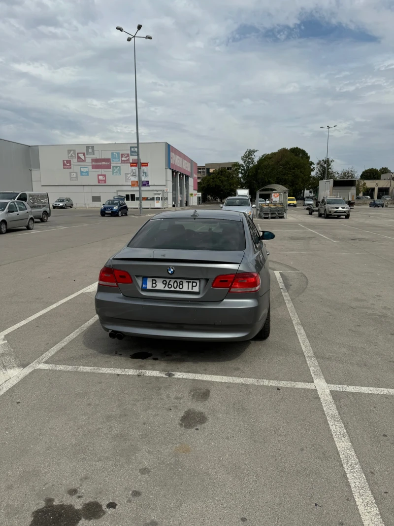 BMW 330, снимка 8 - Автомобили и джипове - 47455835