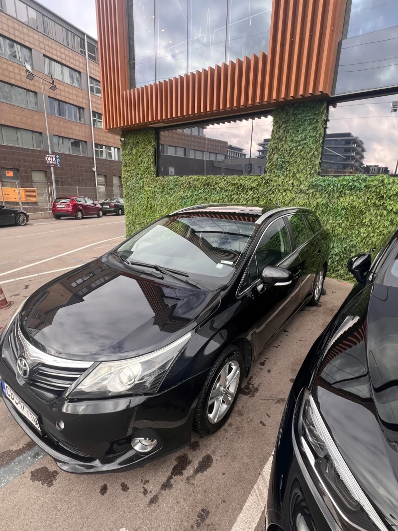 Toyota Avensis 1.8, снимка 2 - Автомобили и джипове - 48006047