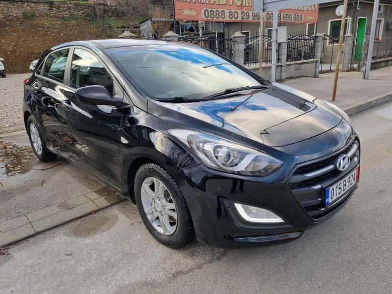 Hyundai I30 1.4i БЕНЗИН ШВЕЙЦАРИЯ, снимка 2 - Автомобили и джипове - 48085914