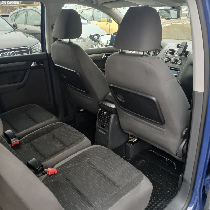 VW Touran АВТОМАТИК DSJ, снимка 14 - Автомобили и джипове - 48770404