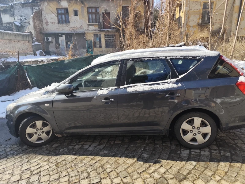 Kia Ceed, снимка 3 - Автомобили и джипове - 49217478