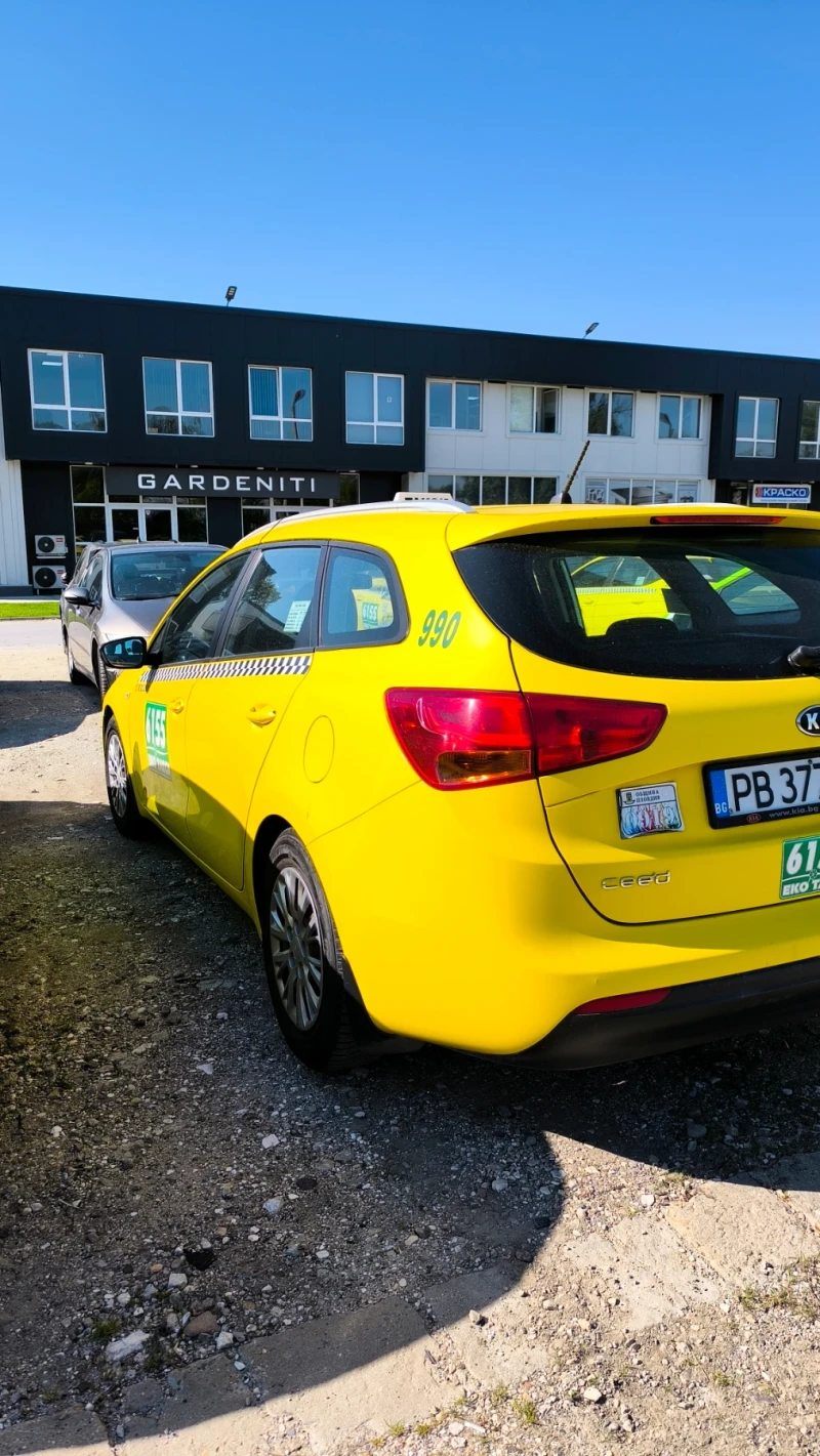 Kia Ceed 1.4 бензин/газ, снимка 4 - Автомобили и джипове - 52050445