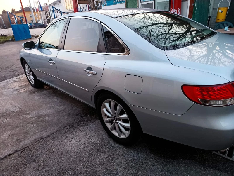 Hyundai Grandeur, снимка 7 - Автомобили и джипове - 52142011