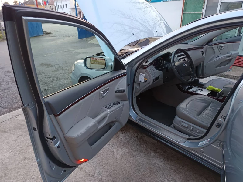 Hyundai Grandeur, снимка 4 - Автомобили и джипове - 52142011