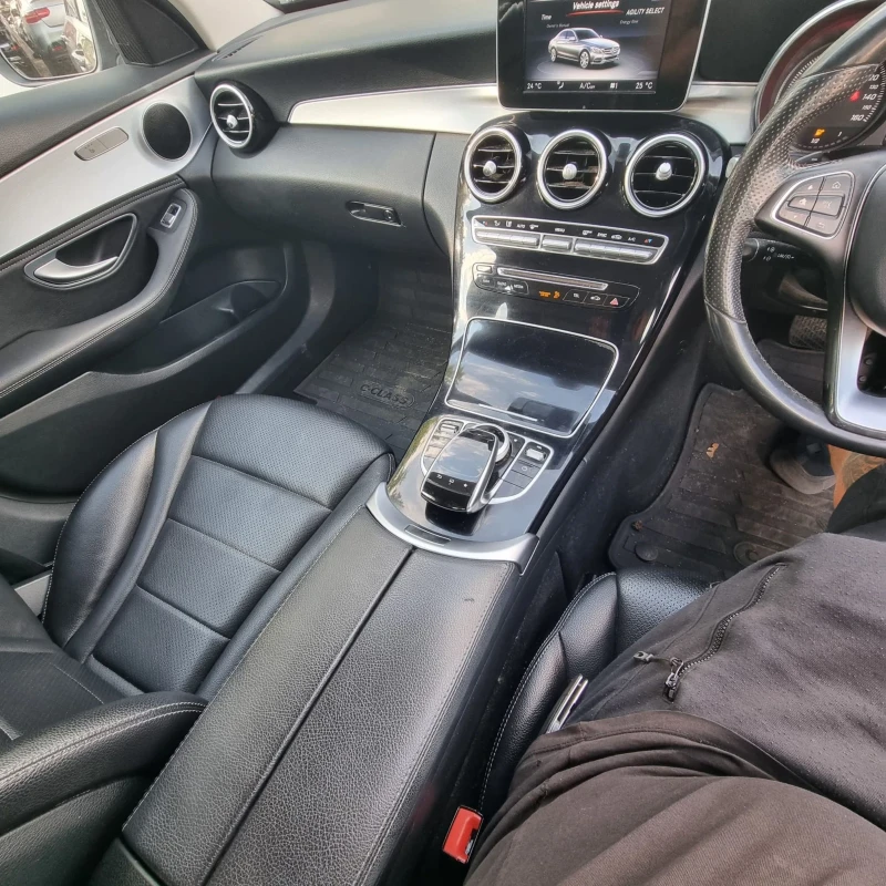 Mercedes-Benz C 300 Hybrid , снимка 9 - Автомобили и джипове - 51895919