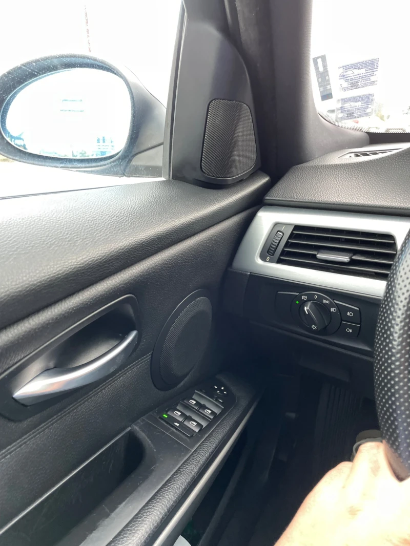 BMW 330 330XD dynamic xenon keyless individual audio, снимка 17 - Автомобили и джипове - 52351523