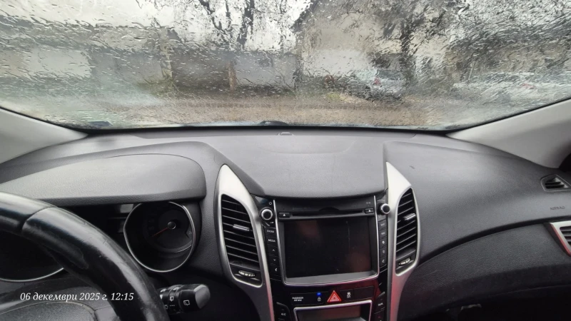 Hyundai I30 1.6 CRDI, снимка 9 - Автомобили и джипове - 52684805