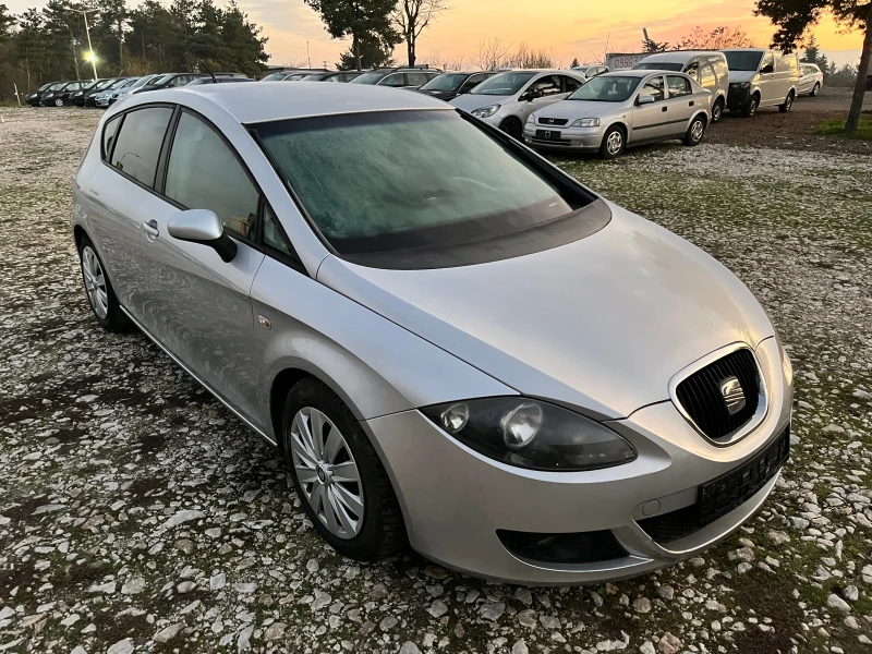 Seat Leon 1.6i 102кс, снимка 3 - Автомобили и джипове - 52839800