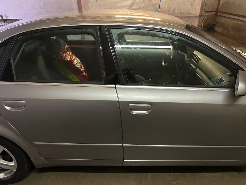 Audi A4 1.9 Tdi 131 K, снимка 4 - Автомобили и джипове - 53114013