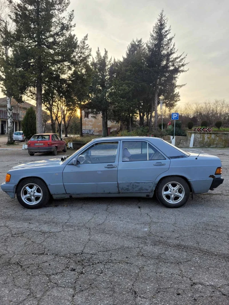 Mercedes-Benz 190 На ЧАСТИ 2.5 дизел, снимка 12 - Автомобили и джипове - 53563151