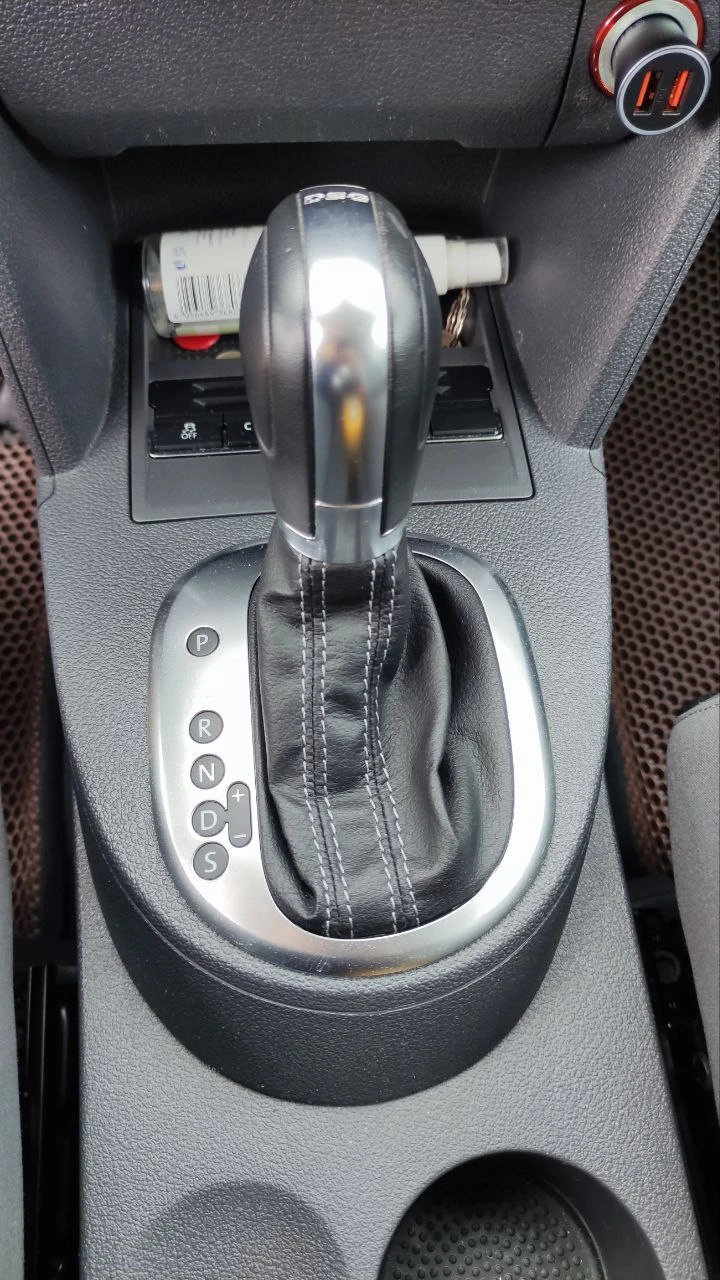 VW Touran LIFE, снимка 13 - Автомобили и джипове - 53173793