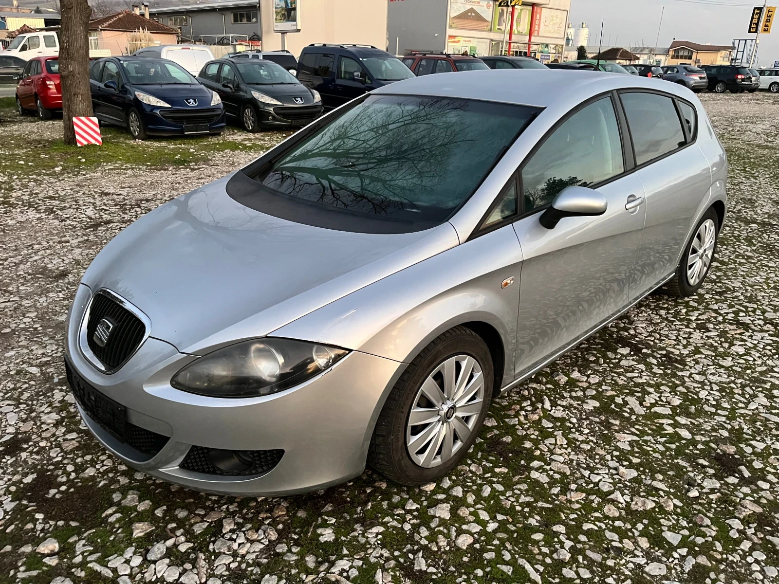 Seat Leon 1.6i 102кс, снимка 1