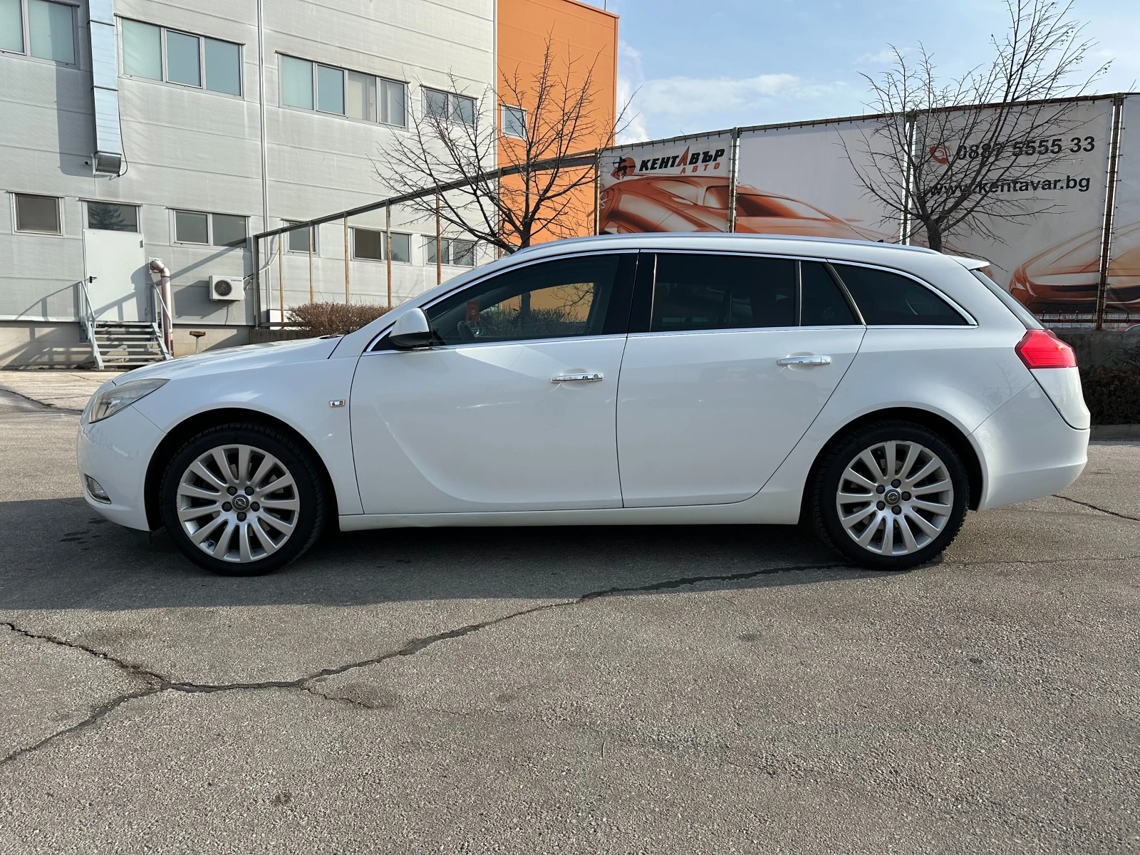 Opel Insignia 2.0d 160 к.с. - изображение 2