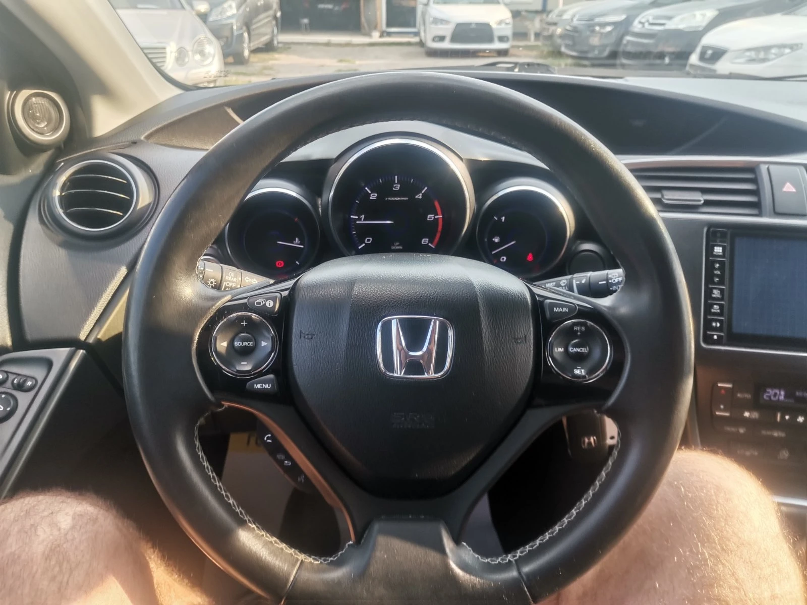 Honda Civic 1.6/ КАТО НОВ/NAVI - изображение 10