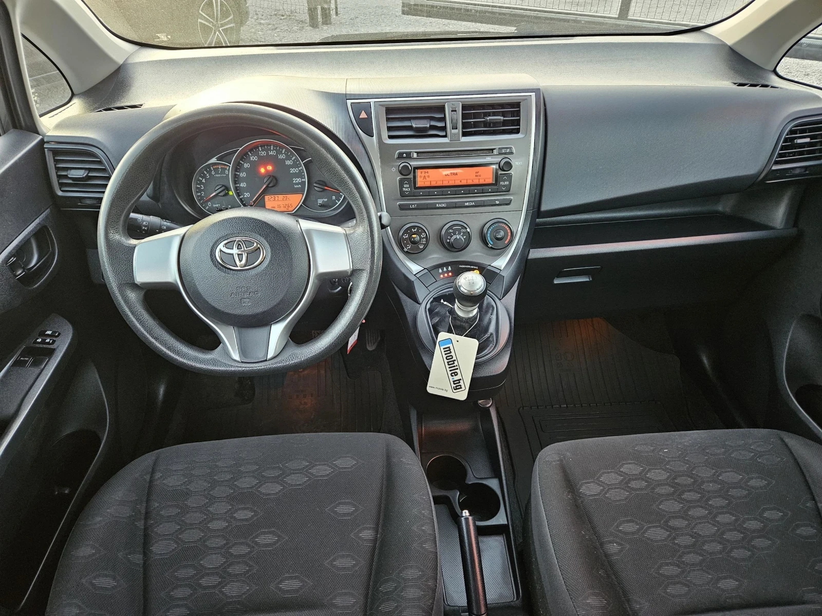 Toyota Verso S 1.3 - изображение 6