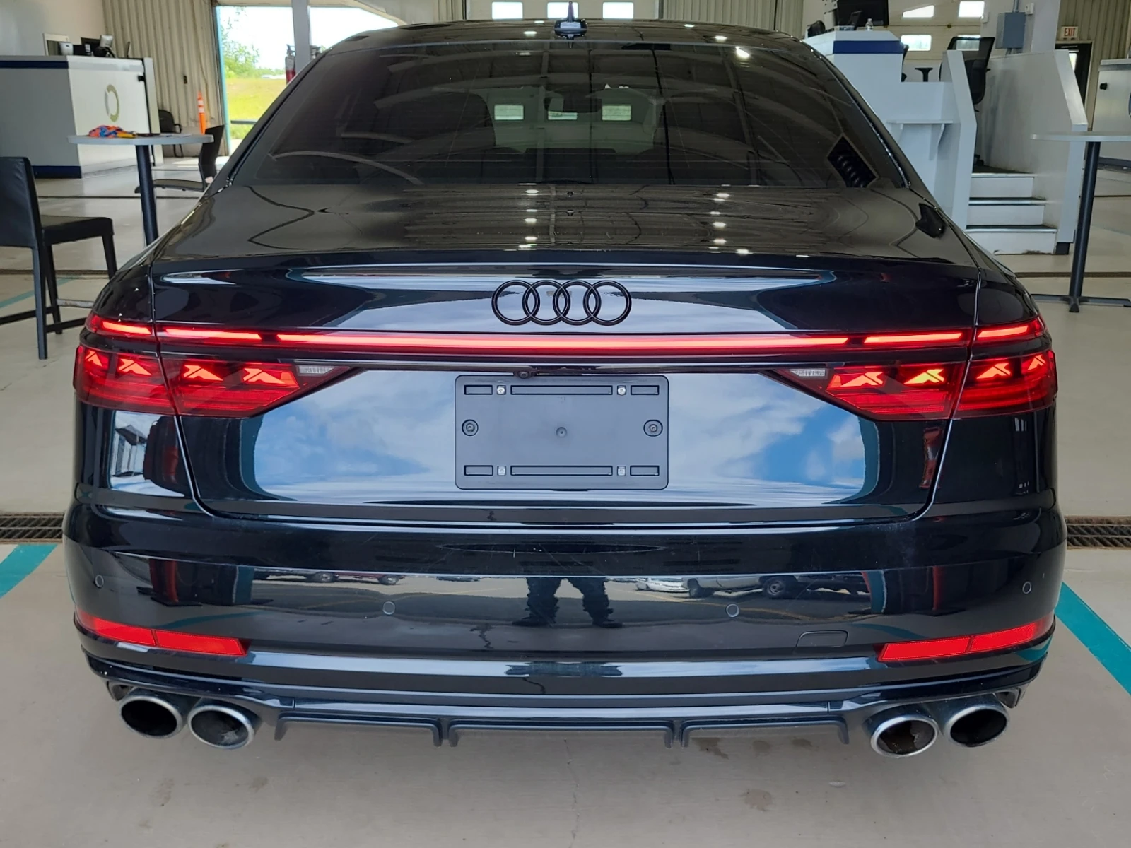 Audi S8 L* CARFAX* ОПЦИЯ ЗА ФИНАНСИРАНЕ*  - изображение 6