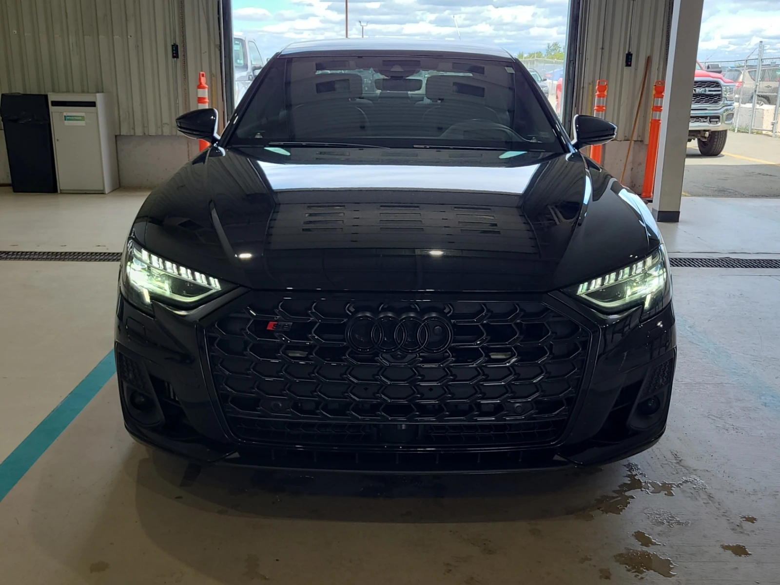 Audi S8 L* CARFAX* ОПЦИЯ ЗА ФИНАНСИРАНЕ*  - изображение 2