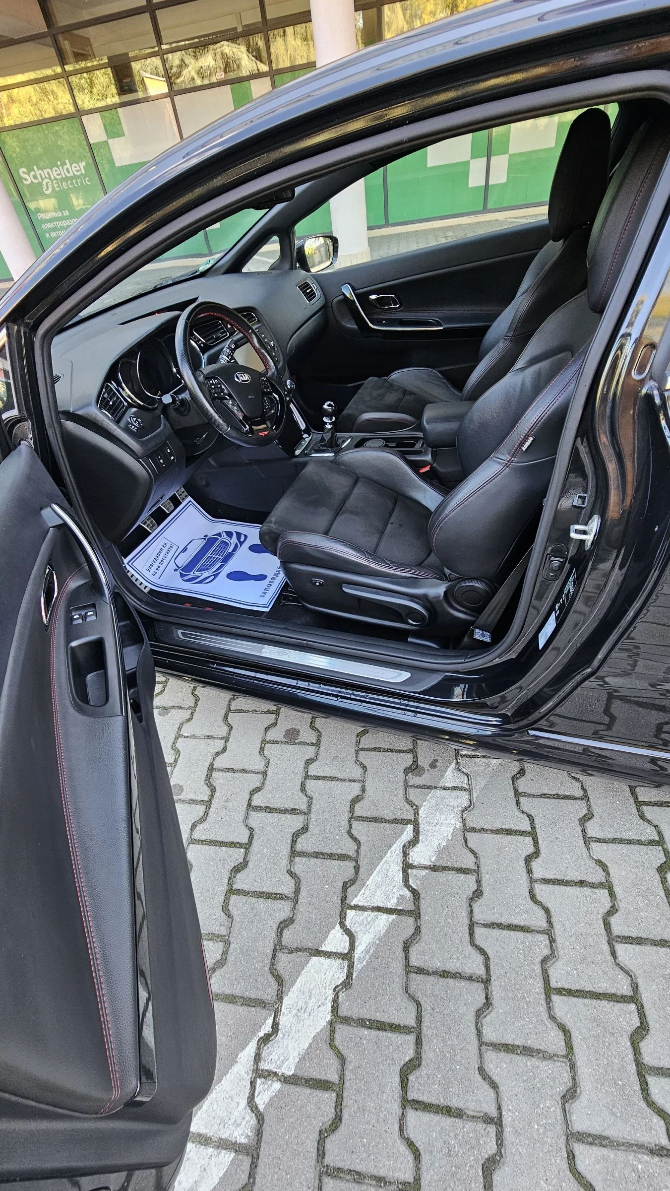 Kia Ceed 1.6GT 204к.с | Mobile.bg — изображение 12