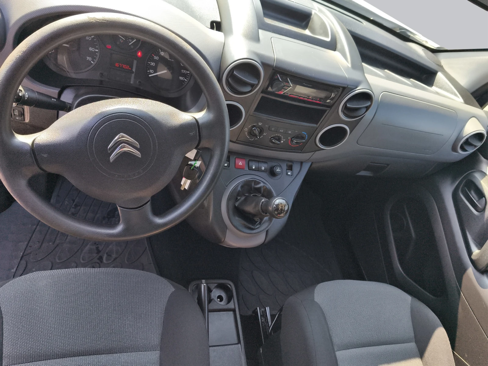 Peugeot Partner 1.6HDi 75 BVM5 E6/1807R15 - изображение 9