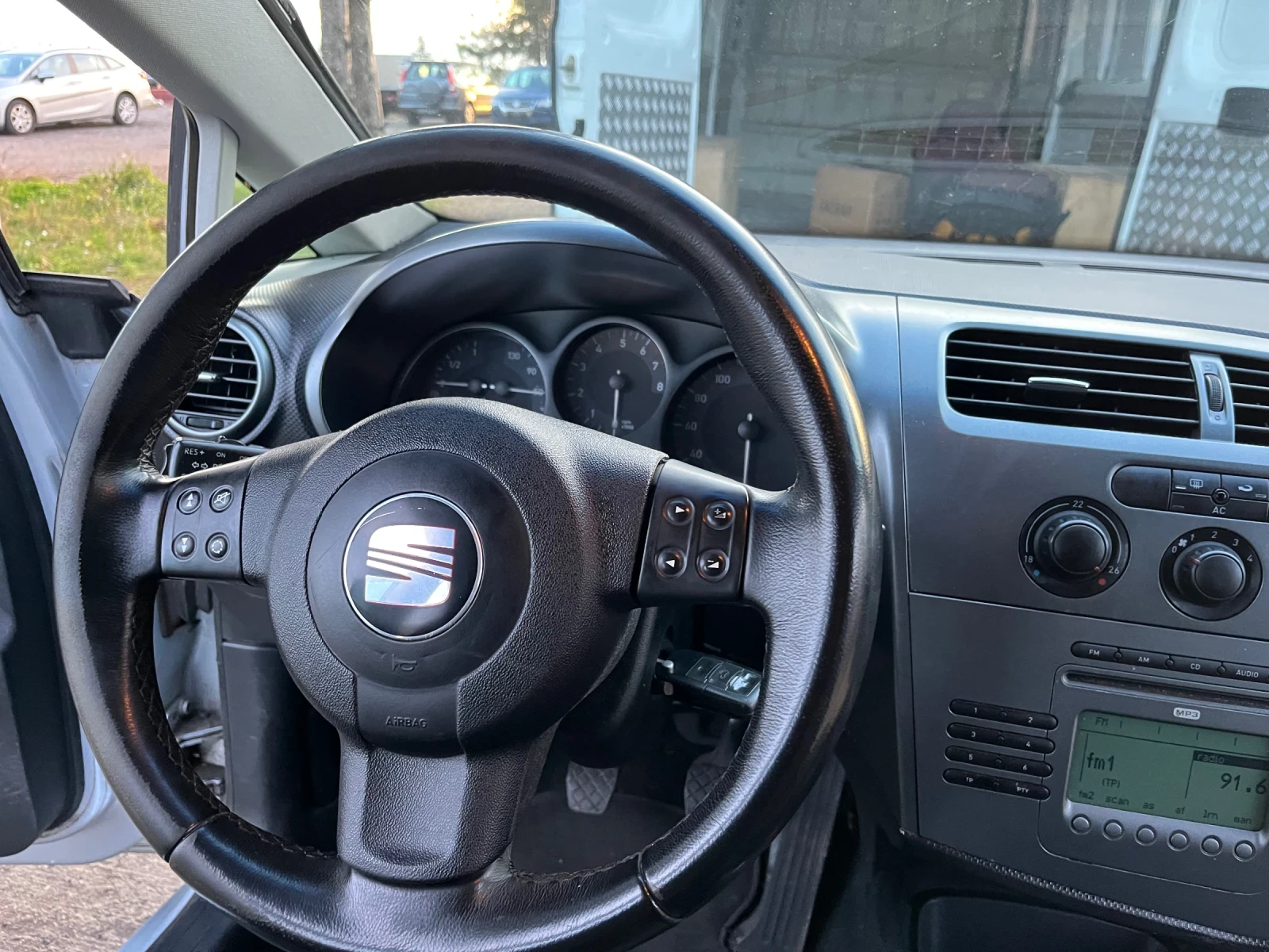 Seat Leon 1.6i 102�� | Mobile.bg � ����������� 8