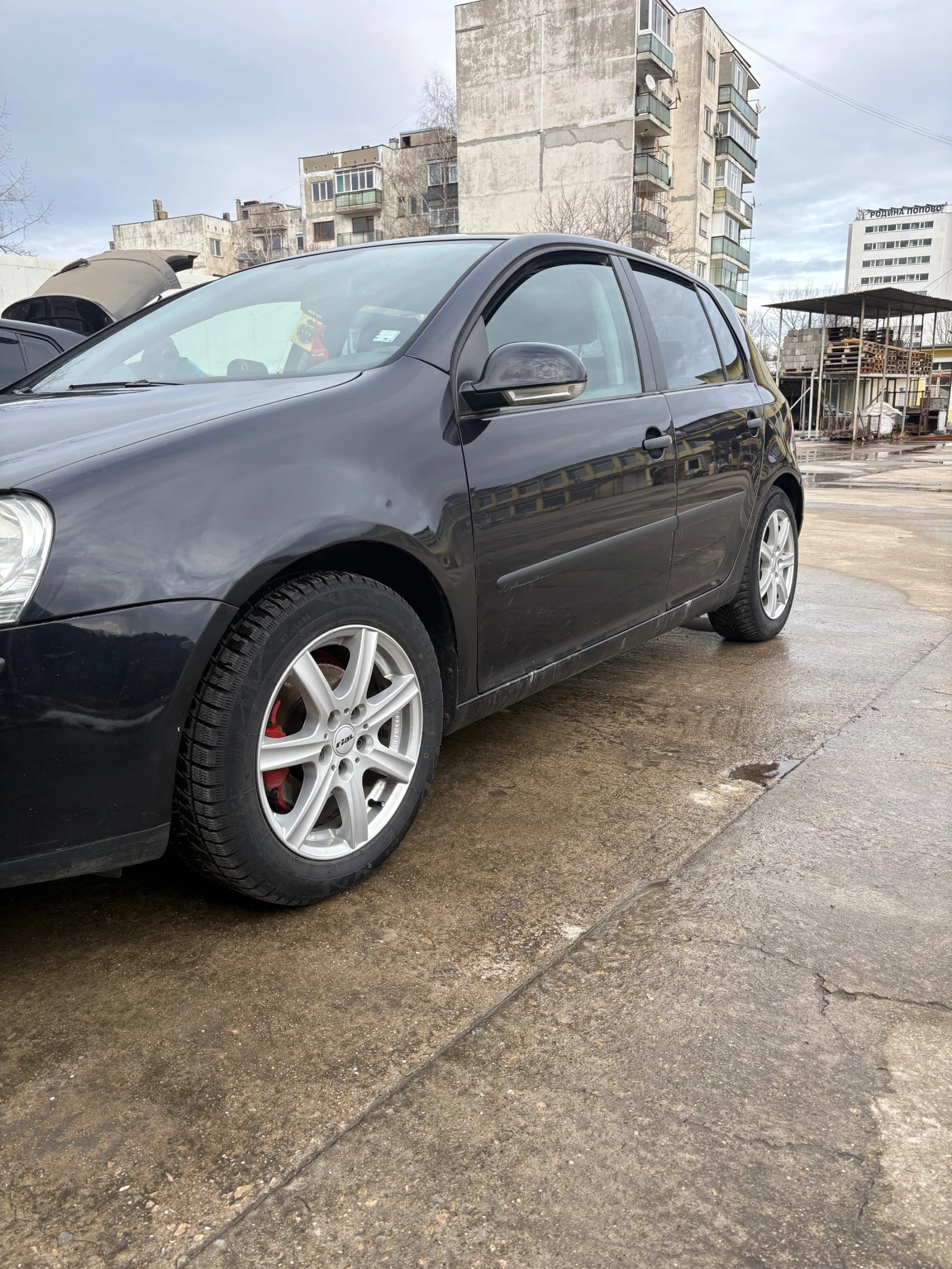 VW Golf 1.6fsi, снимка 2 - Автомобили и джипове - 53806951