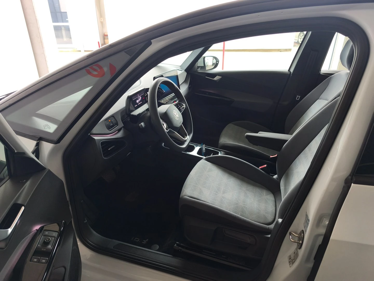 VW ID.3 Pro RWD 58 kWh, 107���/145�.�./1-�� | Mobile.bg � ����������� 5