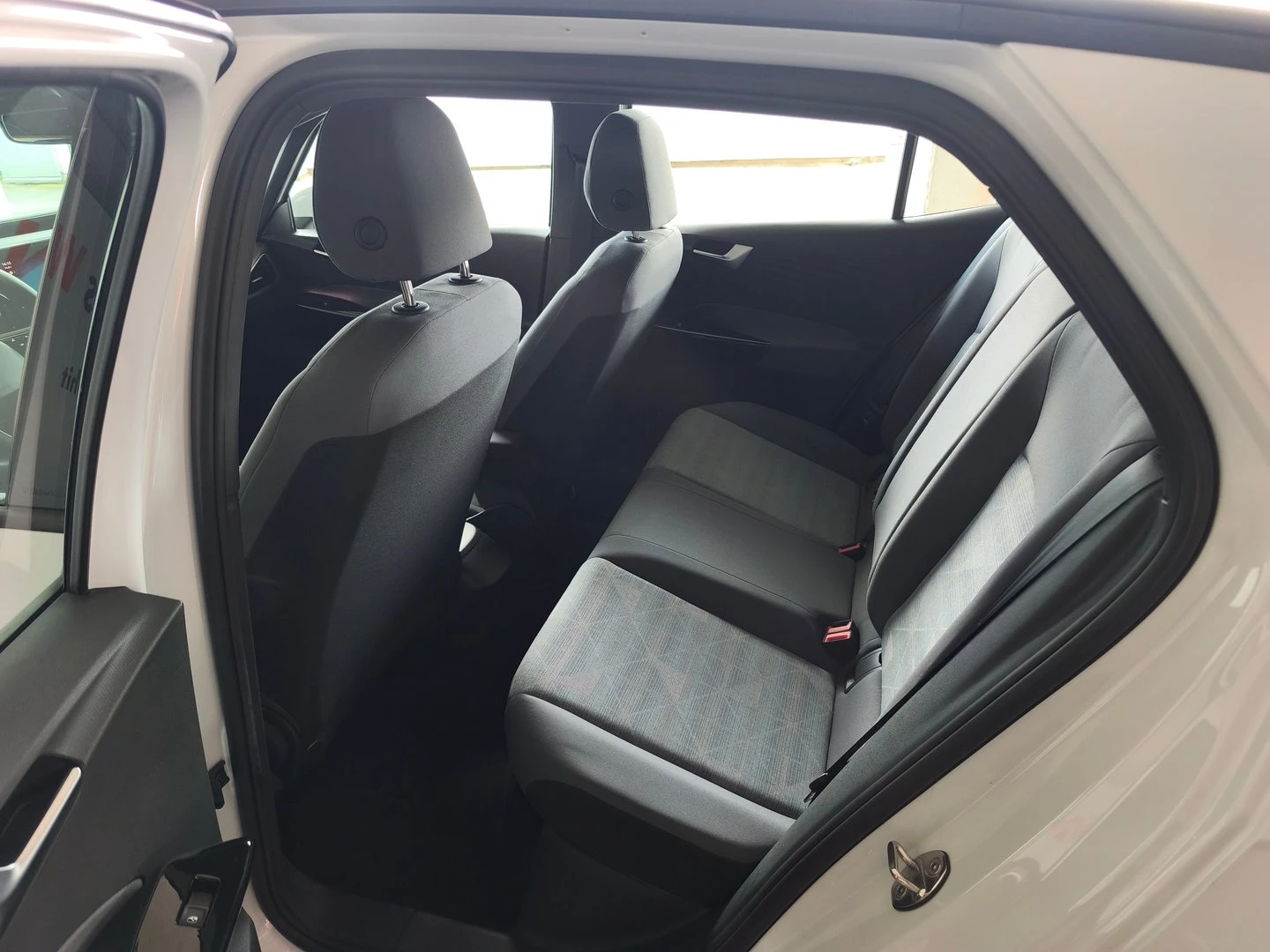 VW ID.3 Pro RWD 58 kWh, 107���/145�.�./1-�� | Mobile.bg � ����������� 6