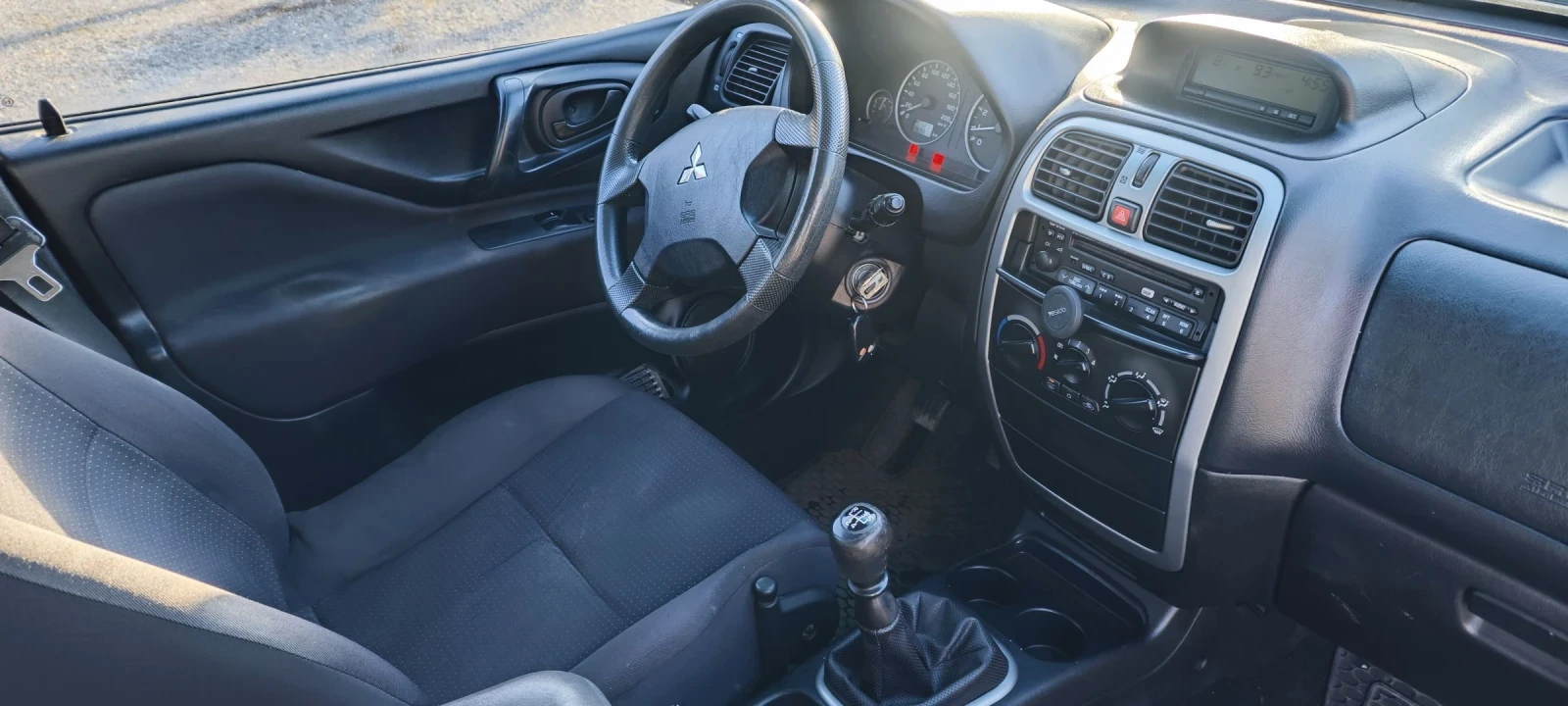 Mitsubishi Space star, снимка 4 - Автомобили и джипове - 53818980