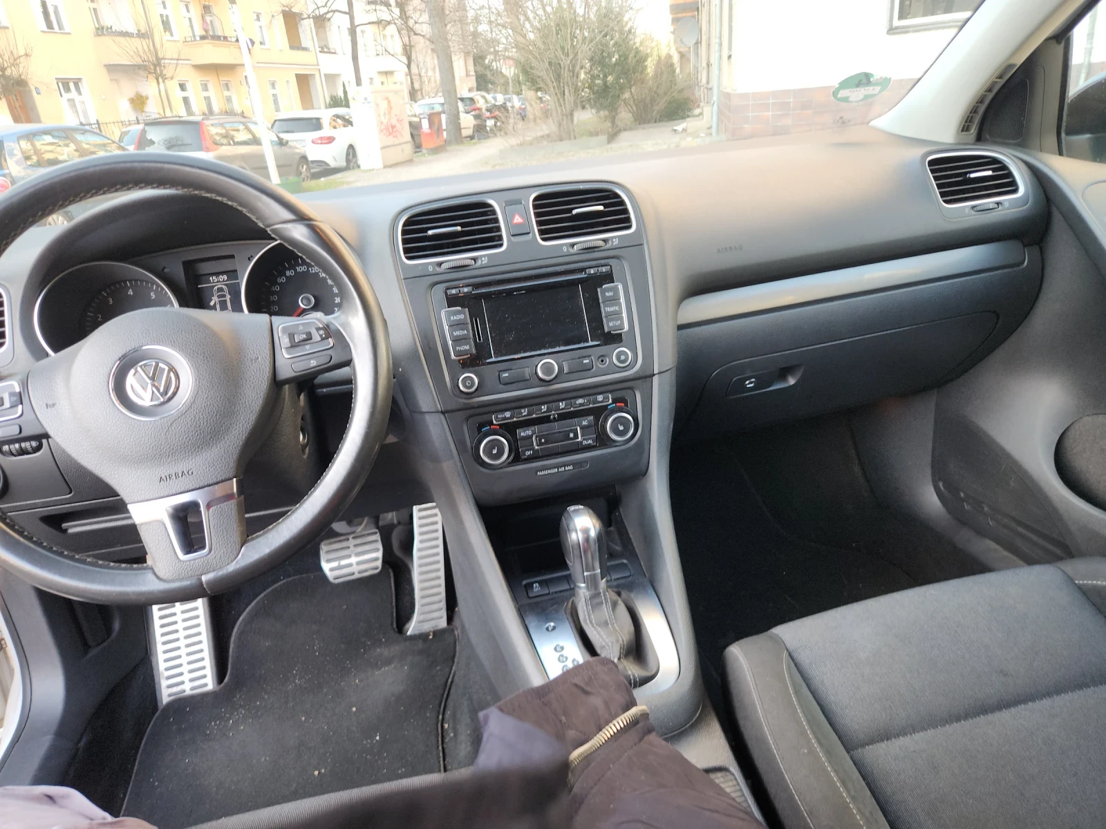 VW Golf VI, снимка 5 - Автомобили и джипове - 53830991