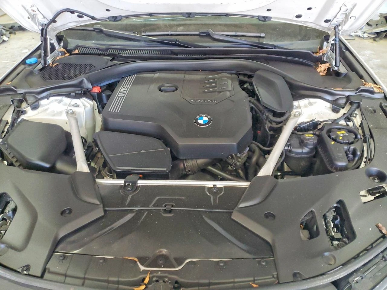 BMW 530 2.0l Xi, снимка 11 - Автомобили и джипове - 53986497