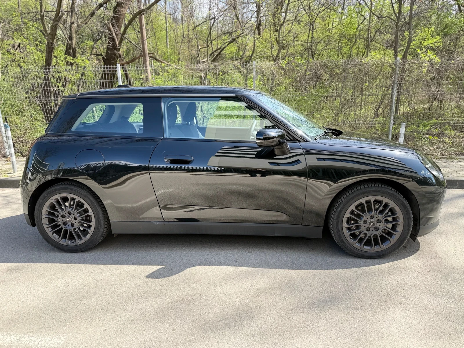 Mini Cooper J01 E, снимка 4 - Автомобили и джипове - 54343598