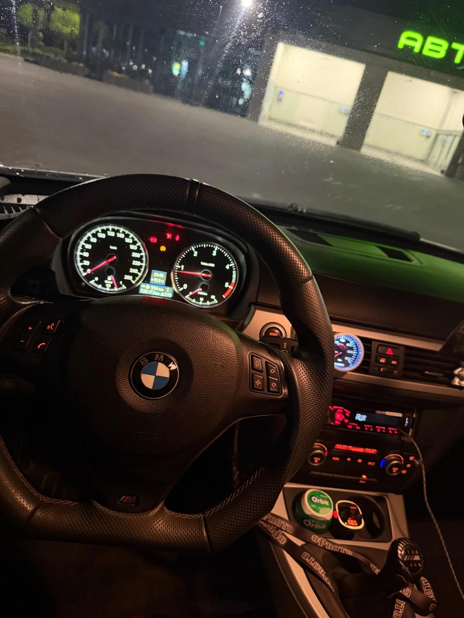 BMW 318, снимка 10 - Автомобили и джипове - 54497052