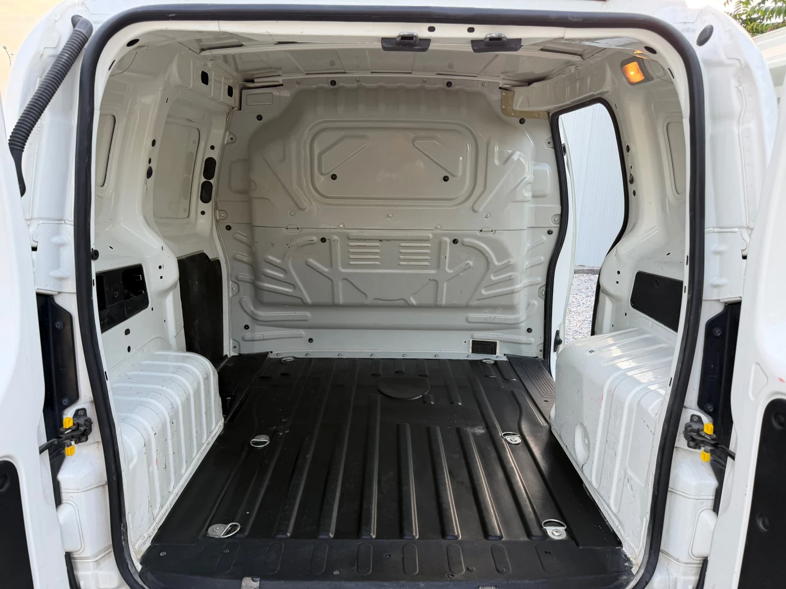 Fiat Fiorino 1.3 multiget, снимка 16 - Автомобили и джипове - 54795492