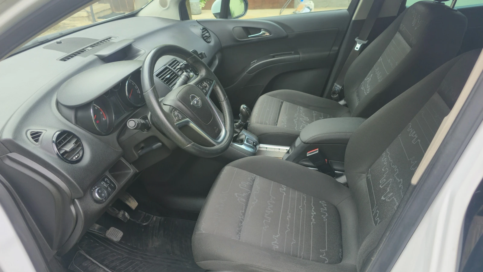Opel Meriva, снимка 8 - Автомобили и джипове - 54885748