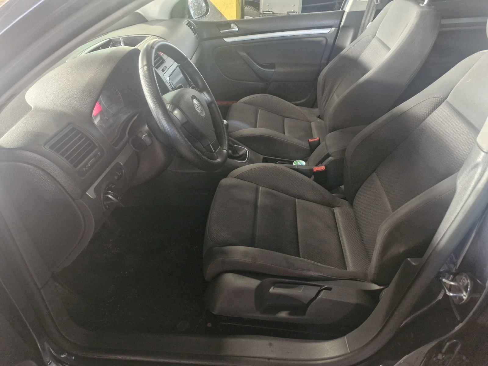 VW Golf 1.6i-Газ-бензин, снимка 10 - Автомобили и джипове - 54923980